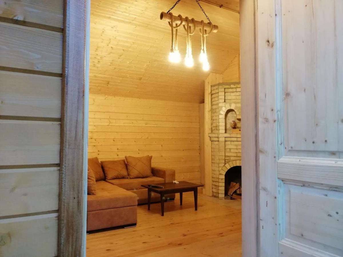Деревянный Котеж The 1 С Выдом На Город Batoemi Buitenkant foto